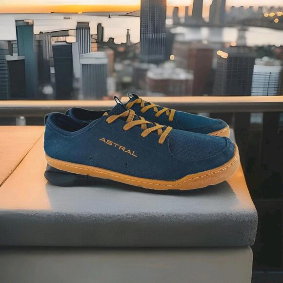 Astral Loyak All Weather Outdoor Shoes US 9 Mens Blue Minimalist Flat Sneakers - Picture 1 of 13